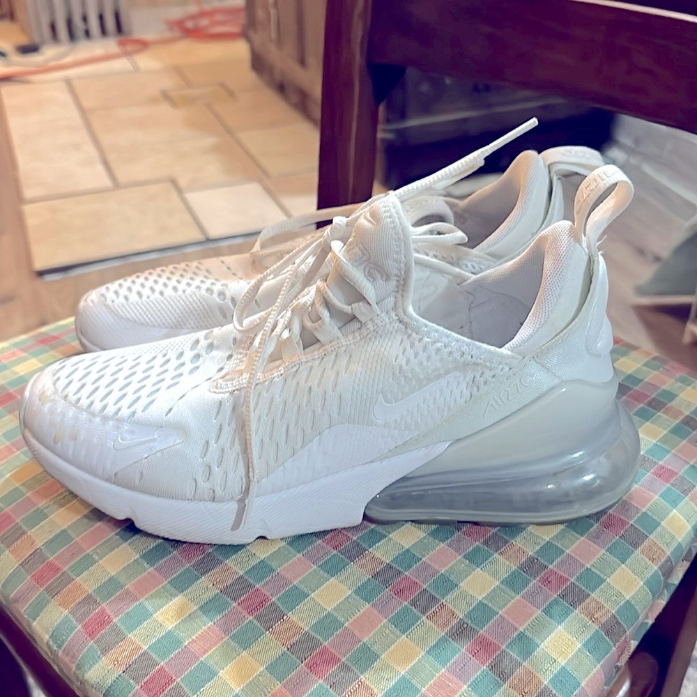 •White•Nike•Athletic•Shoes•Size•7Y•